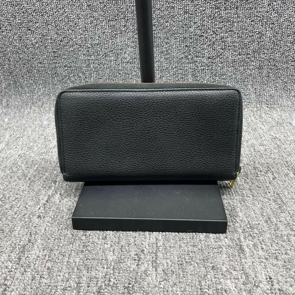 100% Authentic Gucci Leather Wallet 235-10924 - Picture 3 of 12